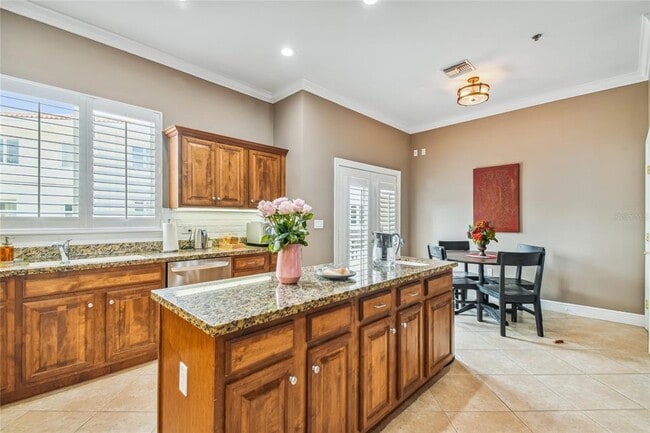 Building Photo - 1001 S Rome Ave