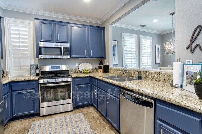 Building Photo - 40021 Spring Pl Ct