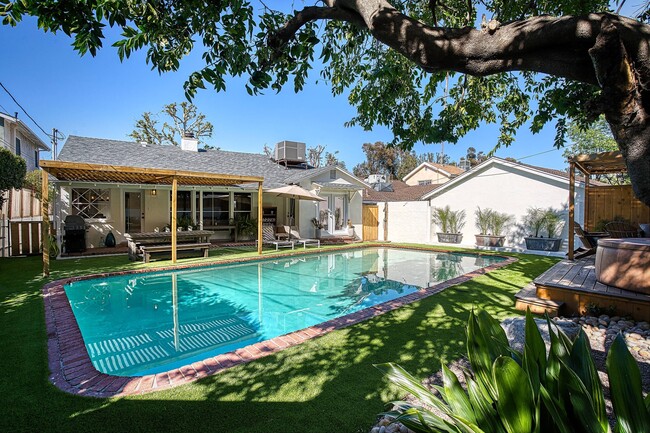 Building Photo - 22140 Ybarra Rd