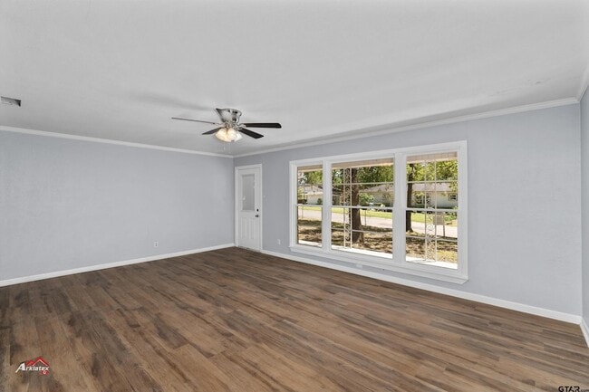 Building Photo - 1307 Ash Ln
