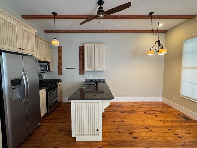 Building Photo - Waters Home