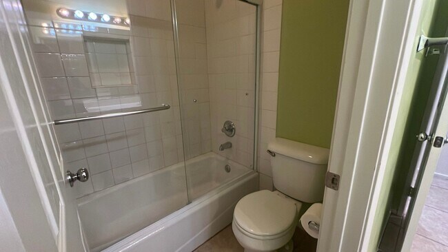 Building Photo - (APPLICATION PENDING) West Lancaster Singl...