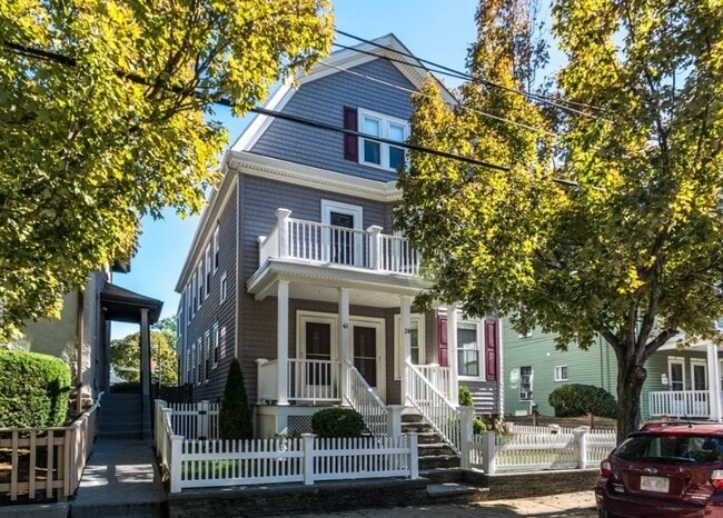 Building Photo - 39-41-41 Rich St