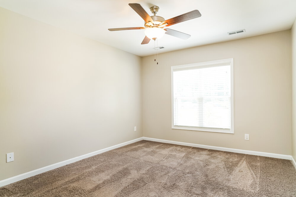 Building Photo - 105 Oakdale Ave