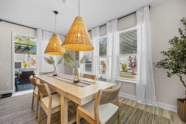 Building Photo - 50 Moana Ct S