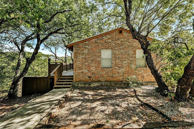 Building Photo - 1709 Wild Basin Ledge