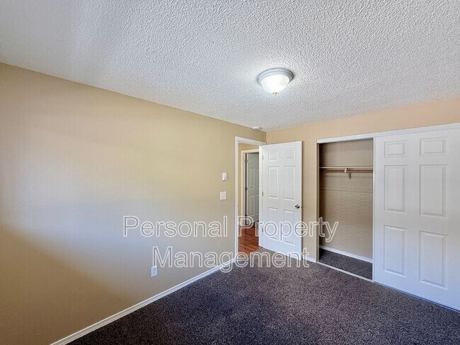Building Photo - 900 Z St