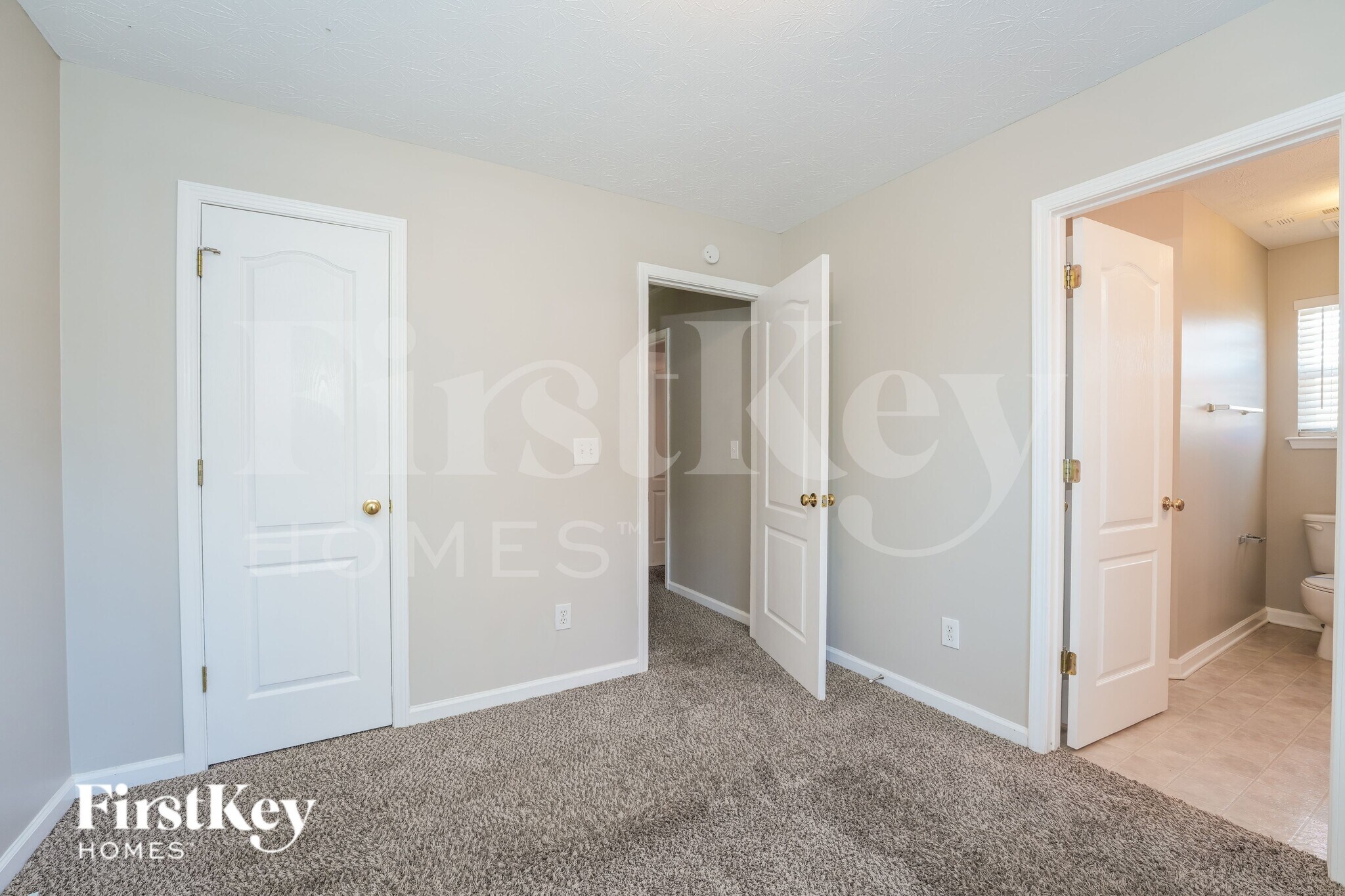 Building Photo - 5435 Yellow Pine Dr