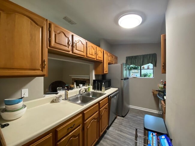 Building Photo - 1226 Brafforton Dr