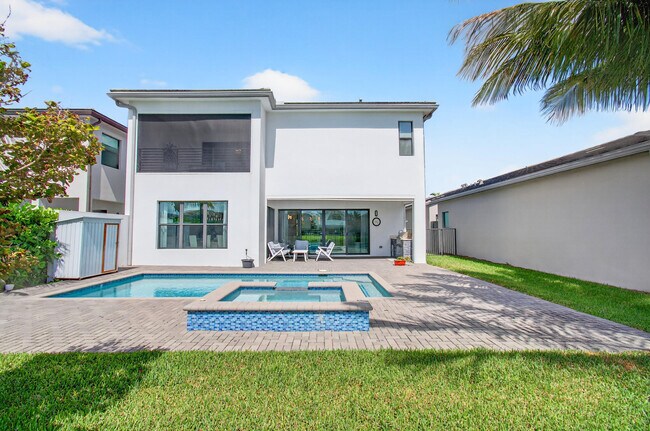 Building Photo - 17222 Blue Bayou Dr