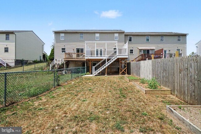 Building Photo - 335 Cindy Dr