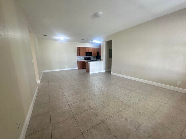Building Photo - 3569 Forest Hill Blvd