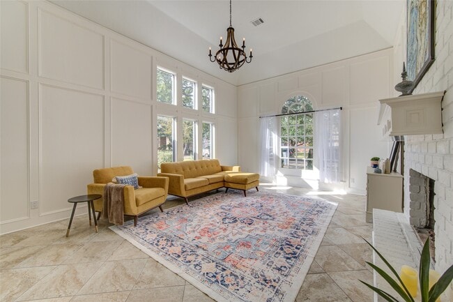 Building Photo - 1535 Hannington Dr