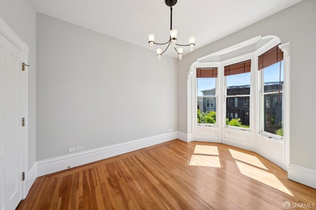 Building Photo - 2250 Webster St