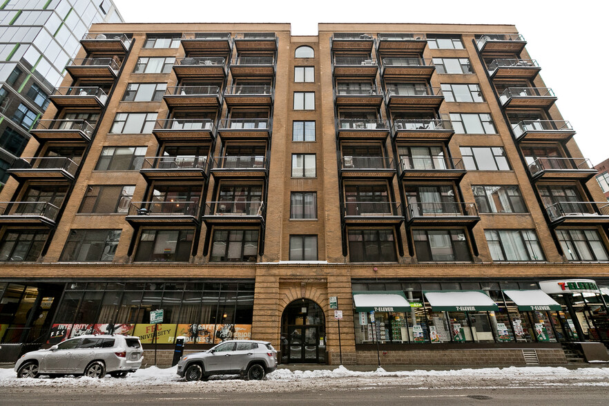 Building Photo - 625 W Jackson Blvd