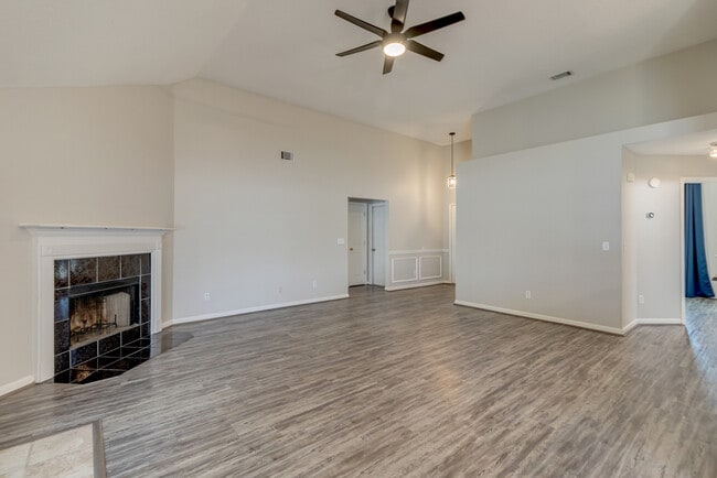 Building Photo - 19 Aquinnah Dr