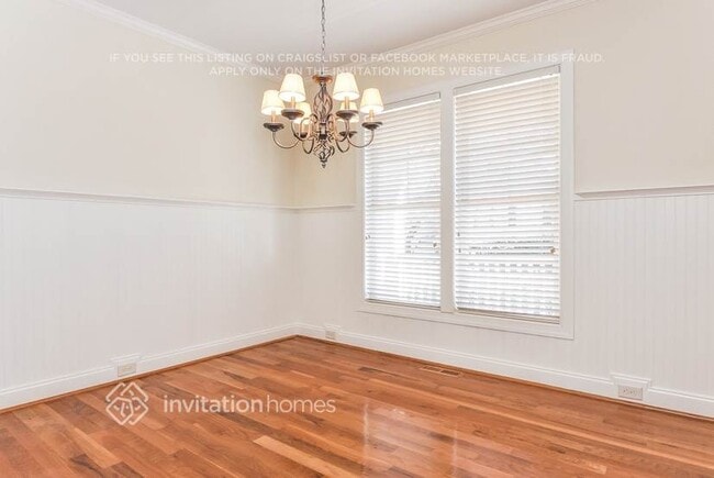 Building Photo - 124 Amberglen Ln