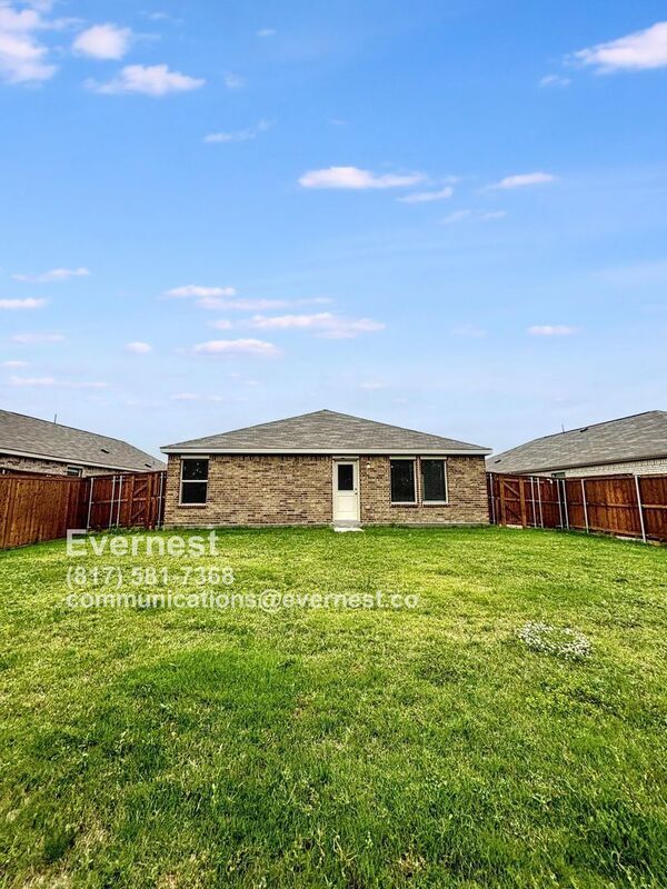 Building Photo - 1517 Vattier St