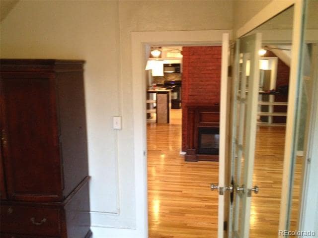 Building Photo - 116 W Maple Ave