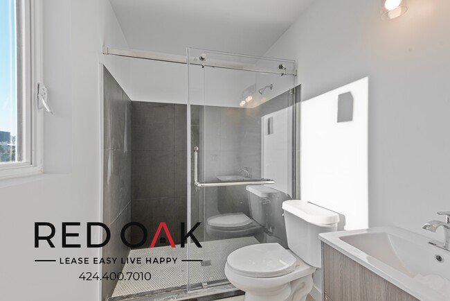 Building Photo - ~1 Month FREE~ Luxurious New Two Bedroom w...