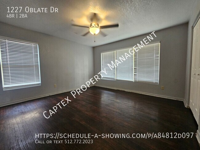 Building Photo - 1227 Oblate Dr