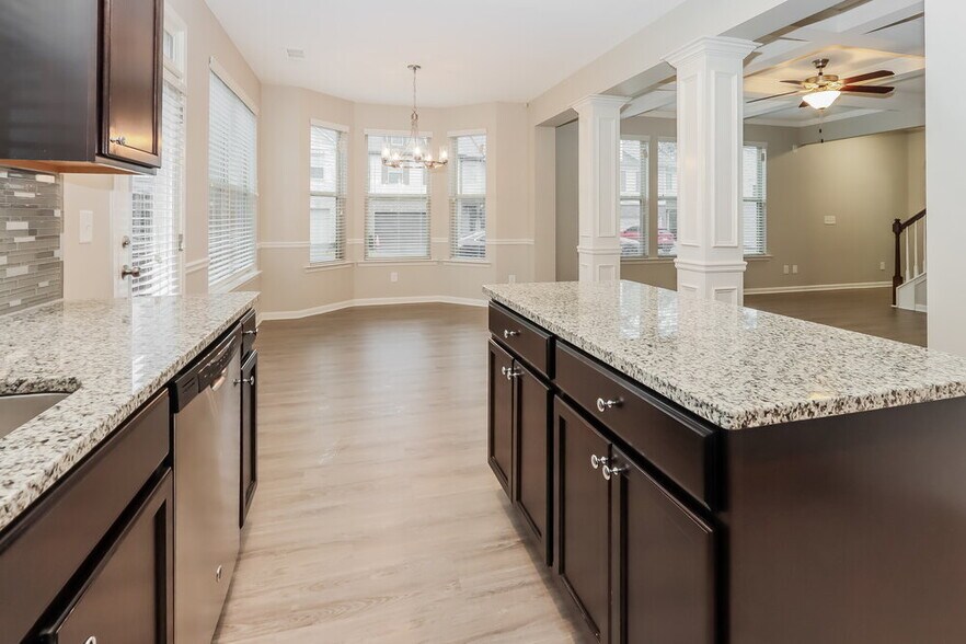 Building Photo - 7528 Stone Creek Path