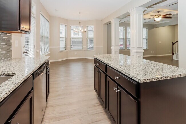 Building Photo - 7528 Stone Creek Path