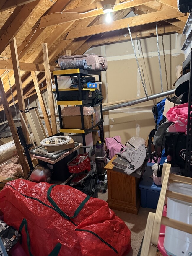 Building Photo - 275 Lost River Ln