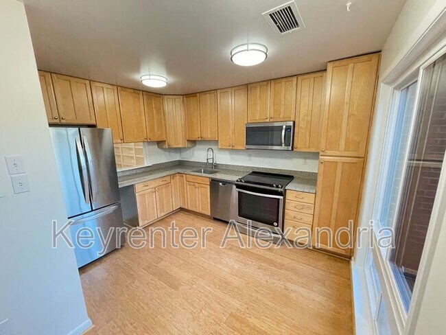 Building Photo - 116 Roberts Ln