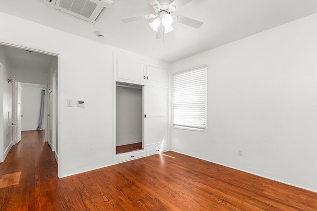 Building Photo - 7843 Quince St
