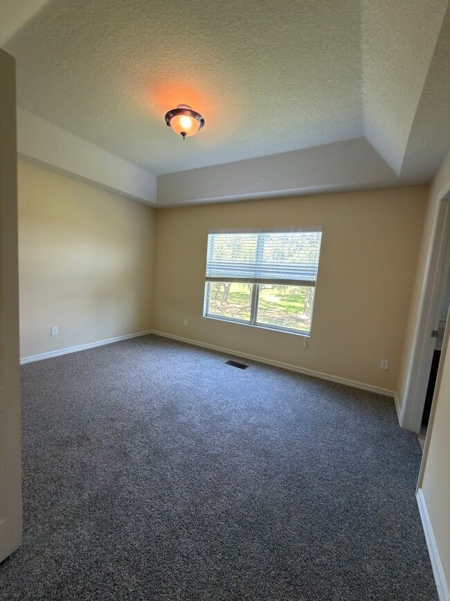 Building Photo - 2305 Betsy Ross Ln