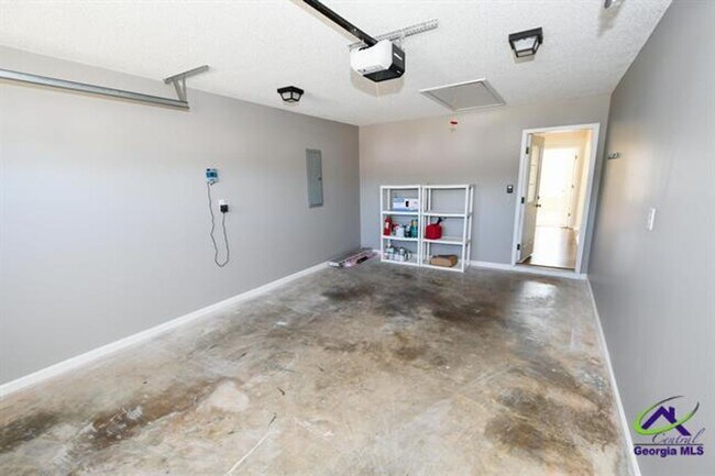 Building Photo - 337 Tyson Glen Dr