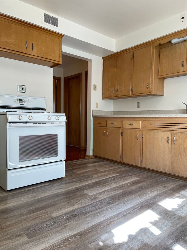 Building Photo - 2740-2742 N 60th