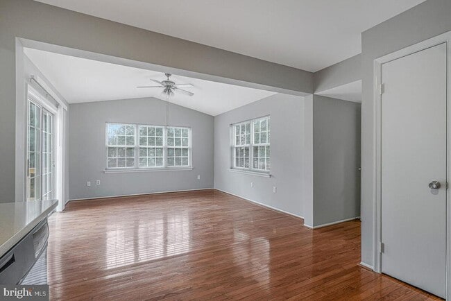 Building Photo - 5204 Flounder Ct W