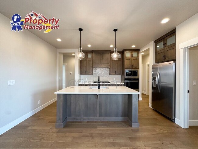 Building Photo - 8432 W Meltwater Ln