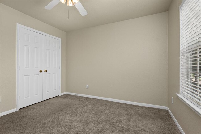 Building Photo - 17919 Rose Hill Park Ln