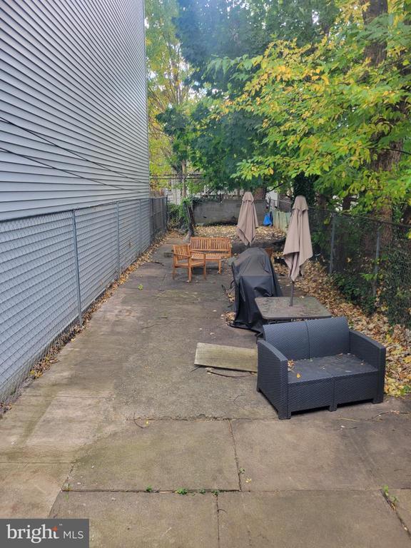 Building Photo - 5418 Baltimore Ave