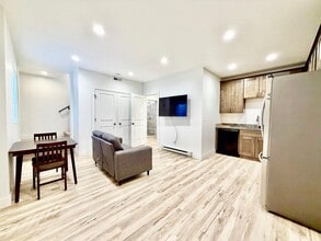 Building Photo - 578 Lewski Ln