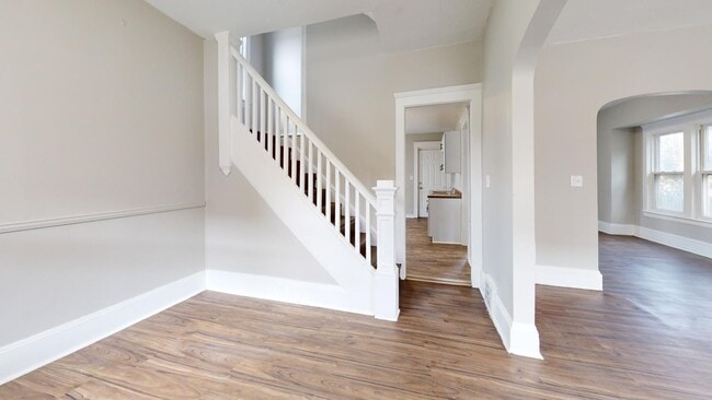 Building Photo - 5 bedroom/1 bath, Old Brooklyn