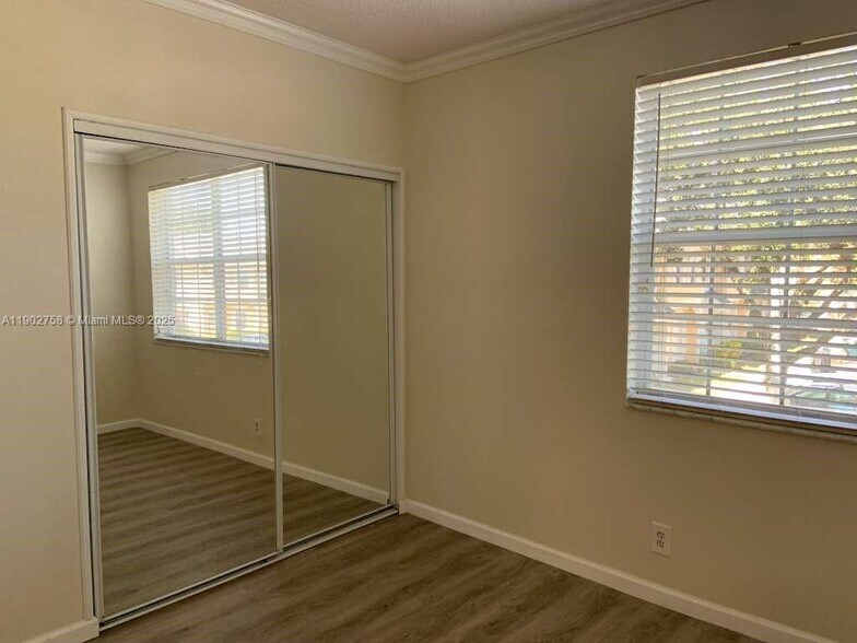 ? 21 Fleming Ct, Weston — Updated, Stylish, and Right Where You Want to Be! ? - 21 Fleming Ct