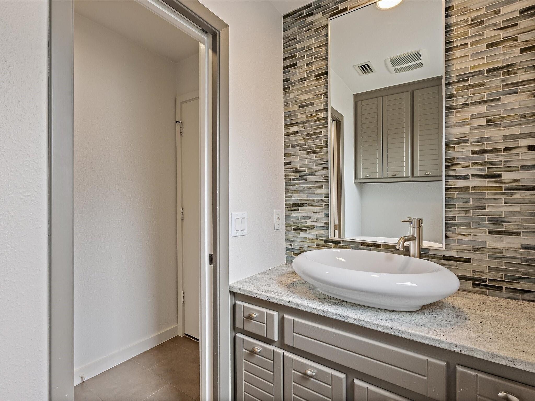 Building Photo - 6801 Winding Rose Trl