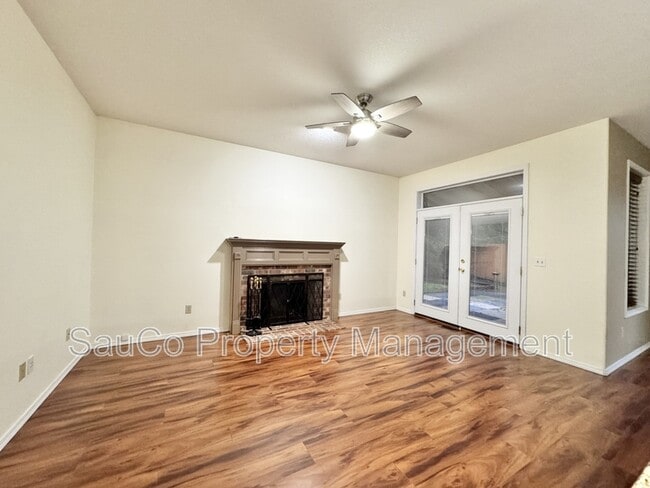 Building Photo - 351 SE 58th Ct