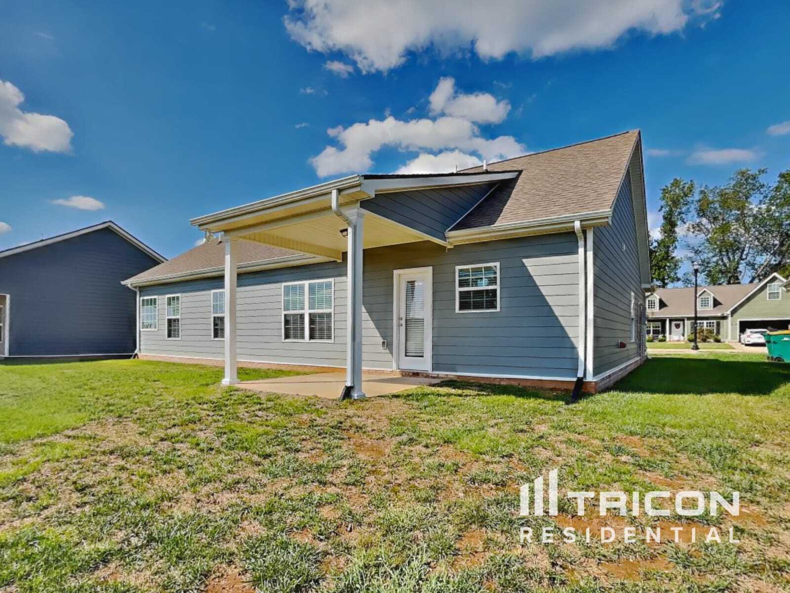 Building Photo - 917 Stokewood Pl