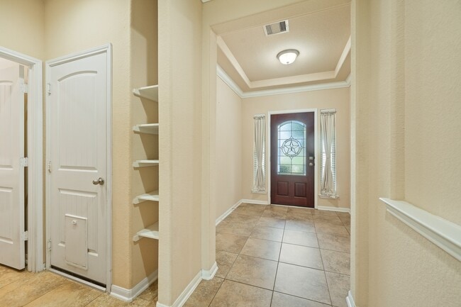 Building Photo - 207 Lockridge Hill Ln