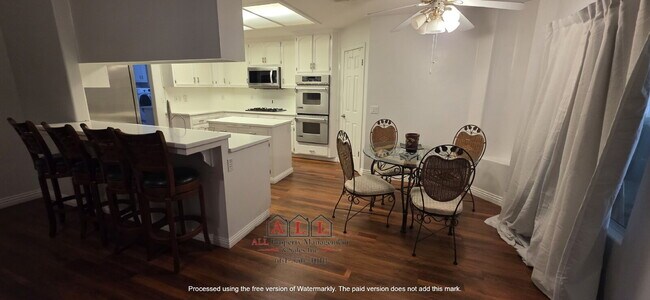 Building Photo - 3 Bed | 2 Bath Home with Office, Sunroom, Outdoor Kitchen & Backyard Oasis
