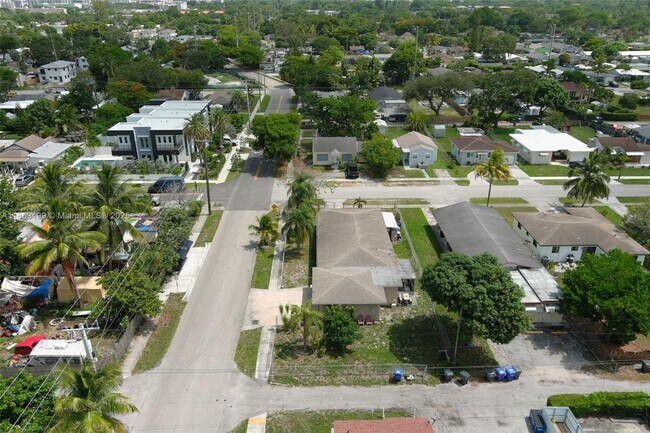 Building Photo - 1504 N 24th Ave