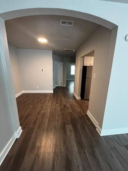 Building Photo - 99 Harris Rd