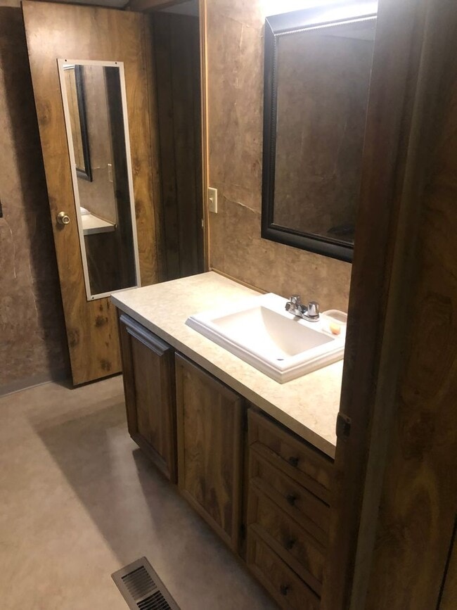 Building Photo - River Rapids