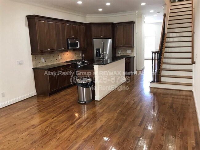 Building Photo - 2673 Rivers Edge Dr NE