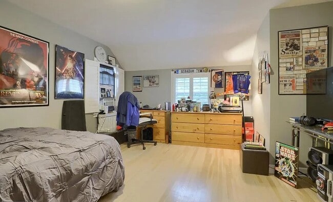 Building Photo - Home Sweet Home